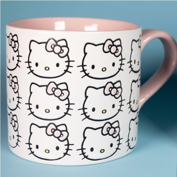Hello Kitty Christmas Advent Calendar and Mug Set - Picture 11 of 11